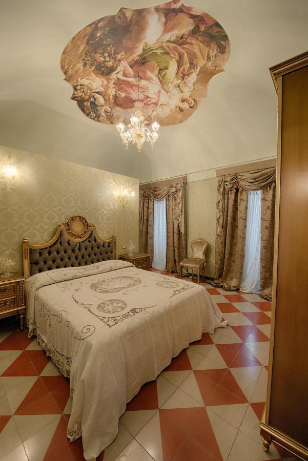 Palazzo Tilli Casoli  Exterior foto